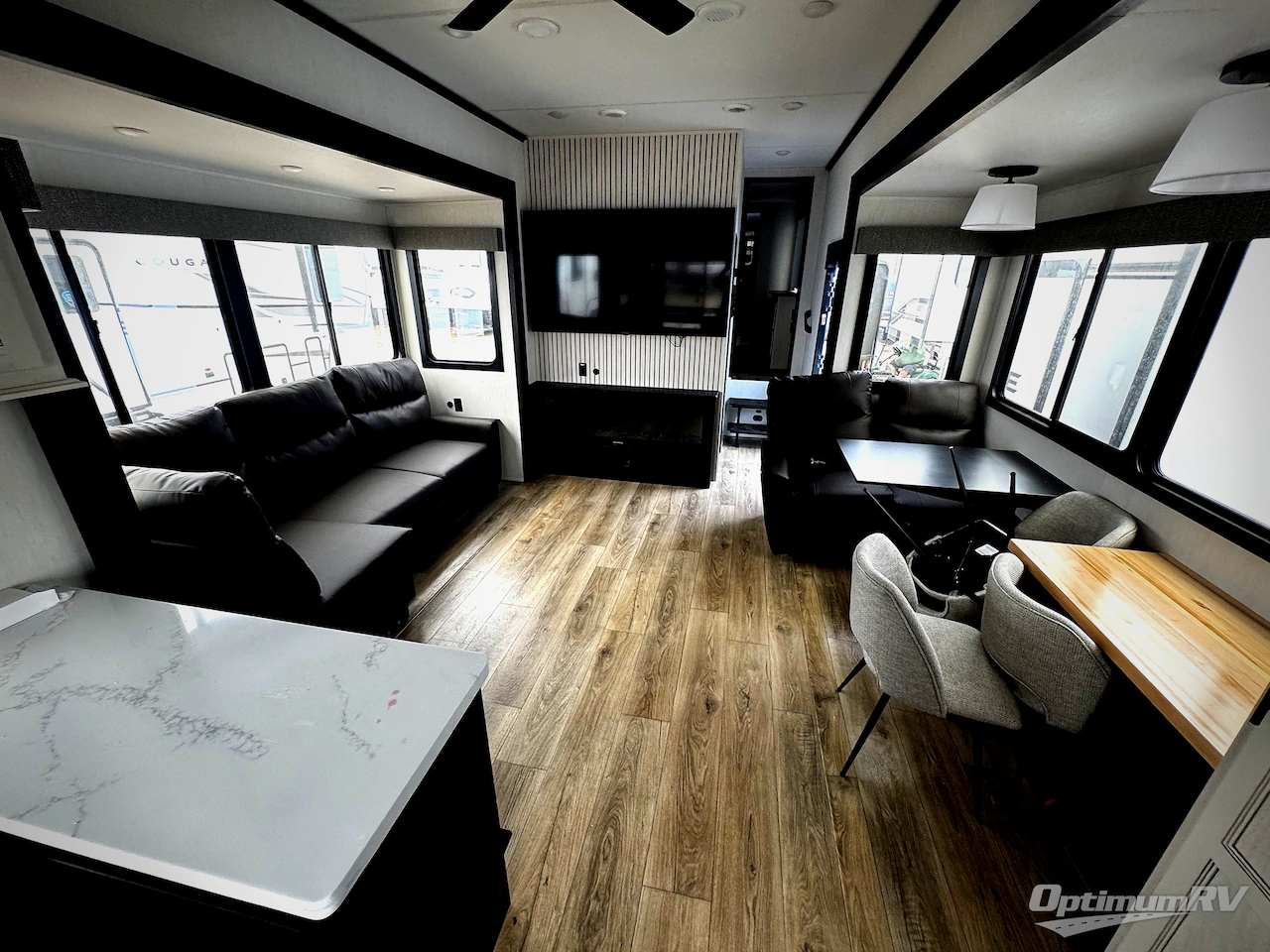 2026 Forest River Cherokee Sabre 36EST Photo 15