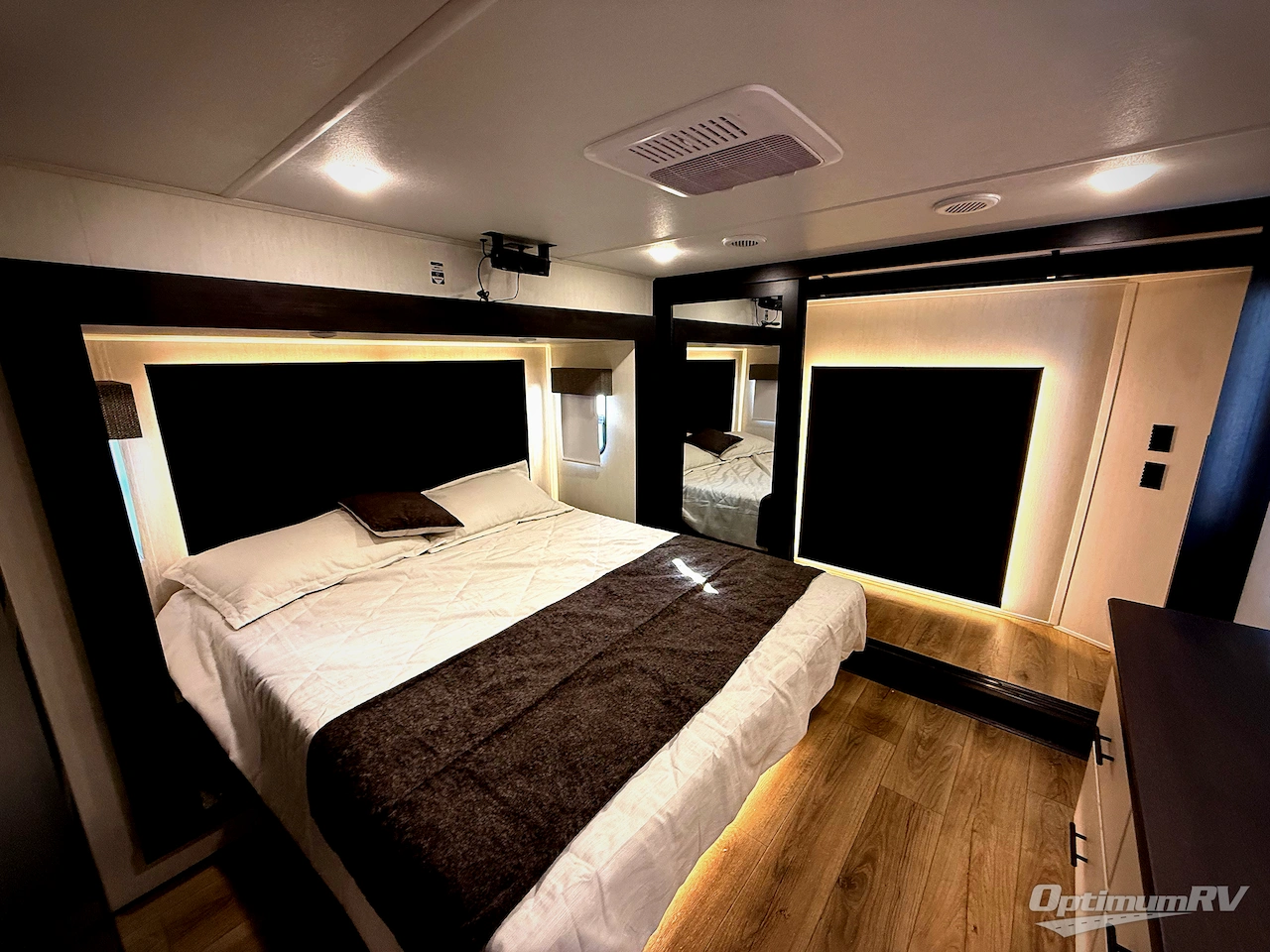 2026 Forest River Cherokee Sabre 37RVMILES Photo 19