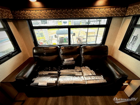 2019 Highland Ridge Mesa Ridge MF371MBH RV Photo 2
