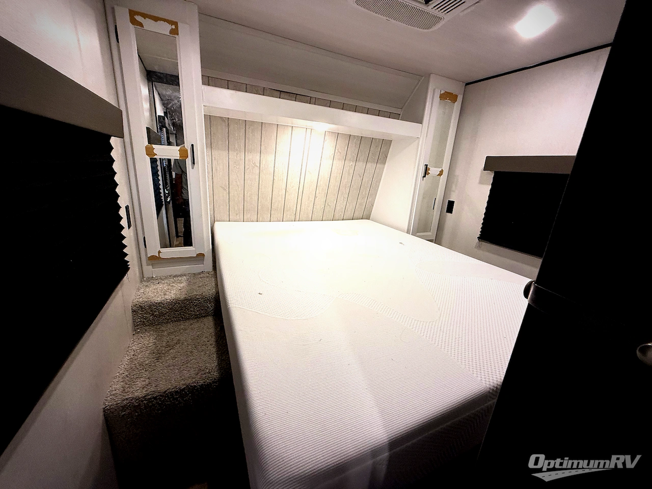 2022 Keystone Hideout 32LBH Photo 15