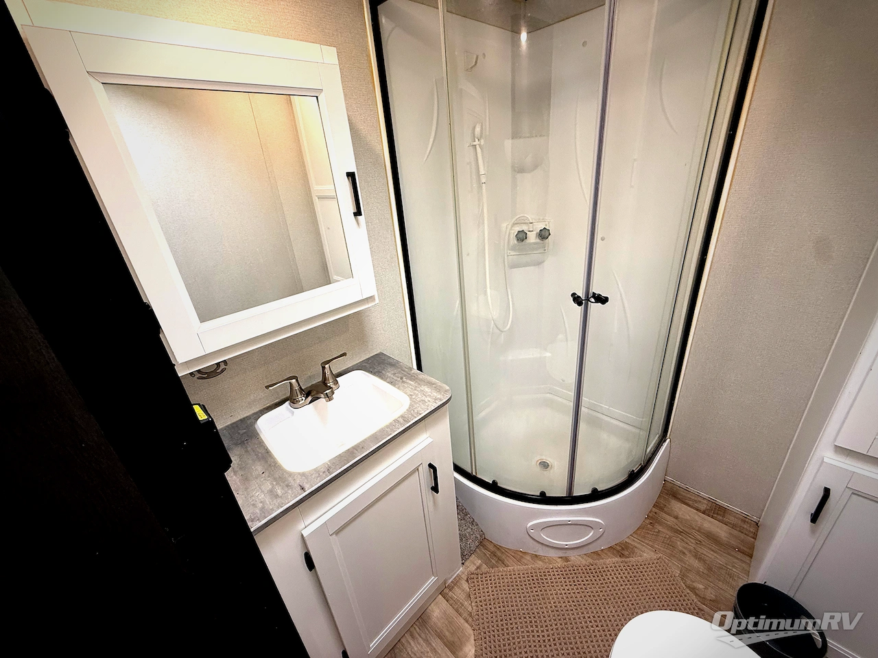 2022 Keystone Hideout 32LBH Photo 18