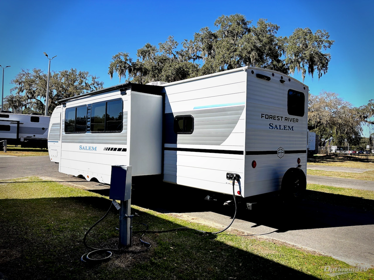 2025 Forest River Salem 29BDB Photo 3
