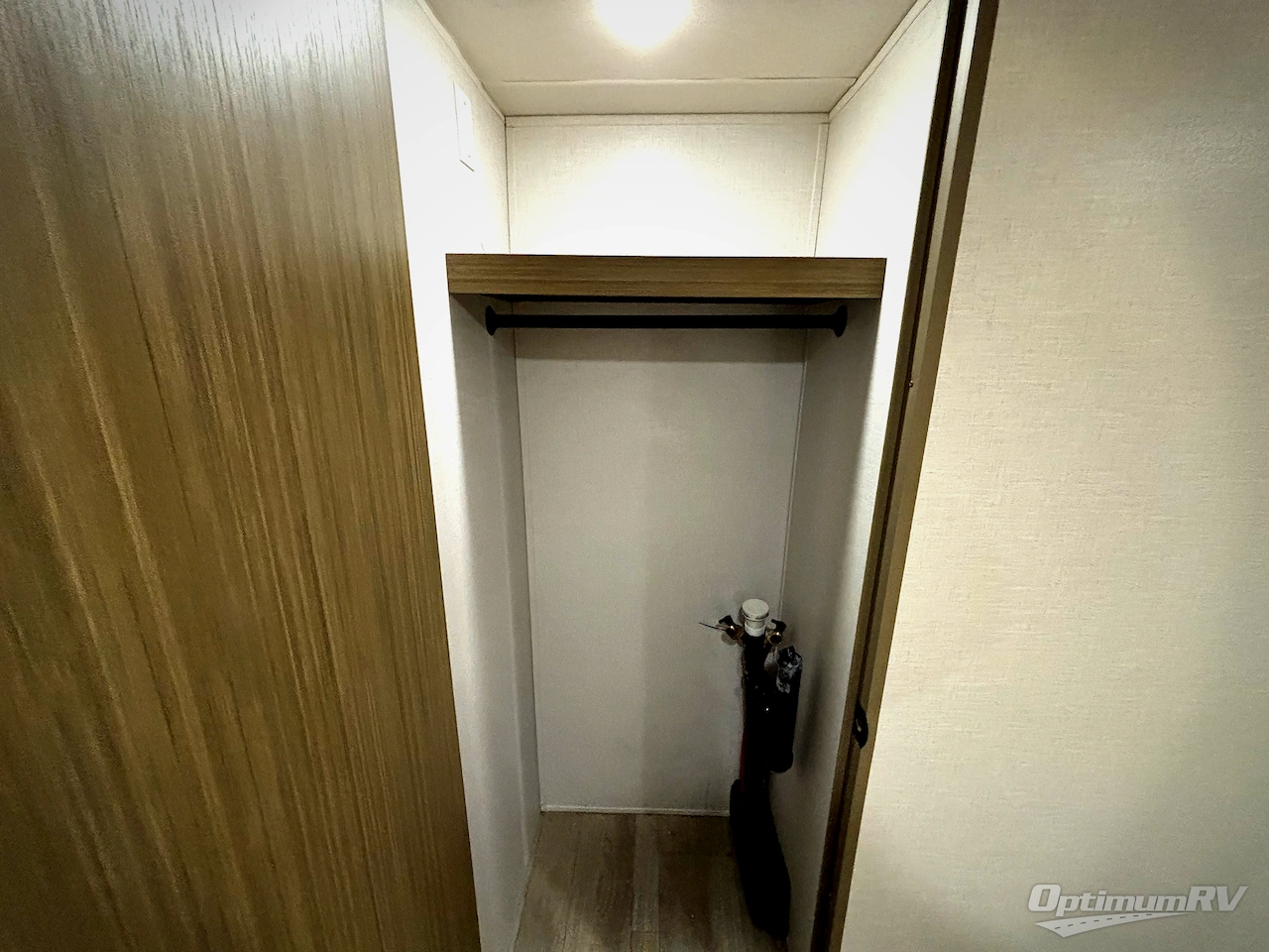 2025 Forest River Salem 29BDB Photo 8
