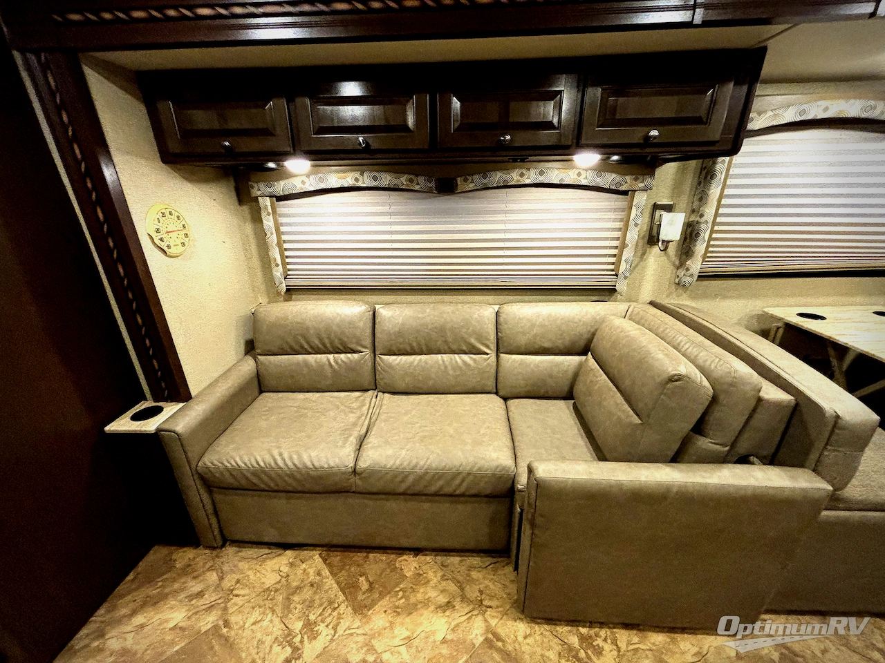 2017 Thor Windsport 35M Photo 12