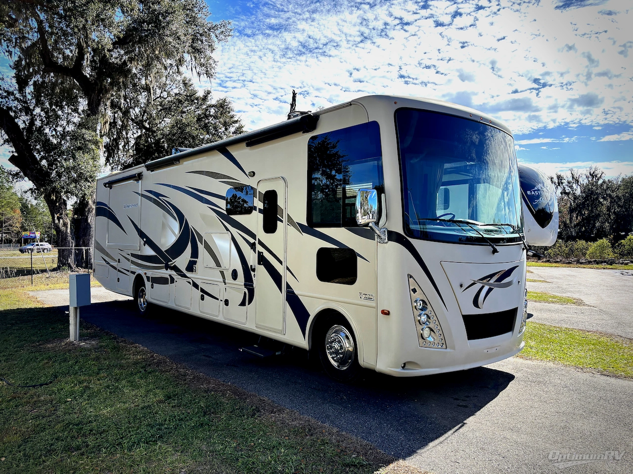 2017 Thor Windsport 35M Photo 1