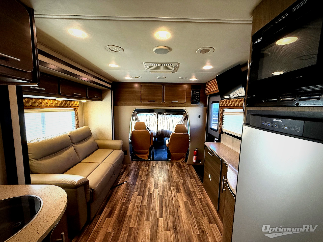 2015 Renegade Village 25RBS Photo 5