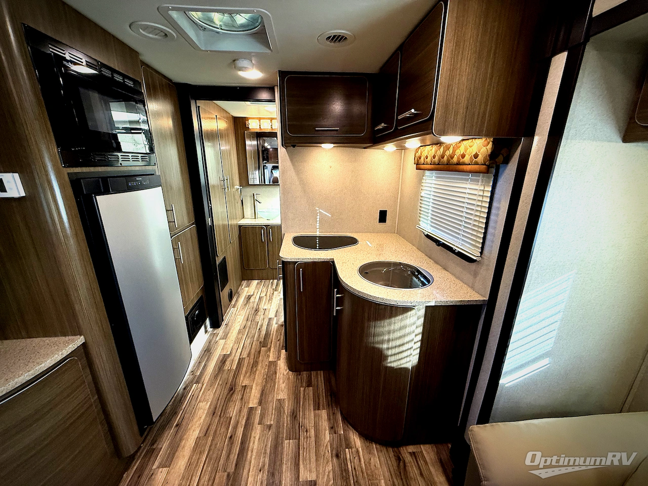 2015 Renegade Village 25RBS Photo 11