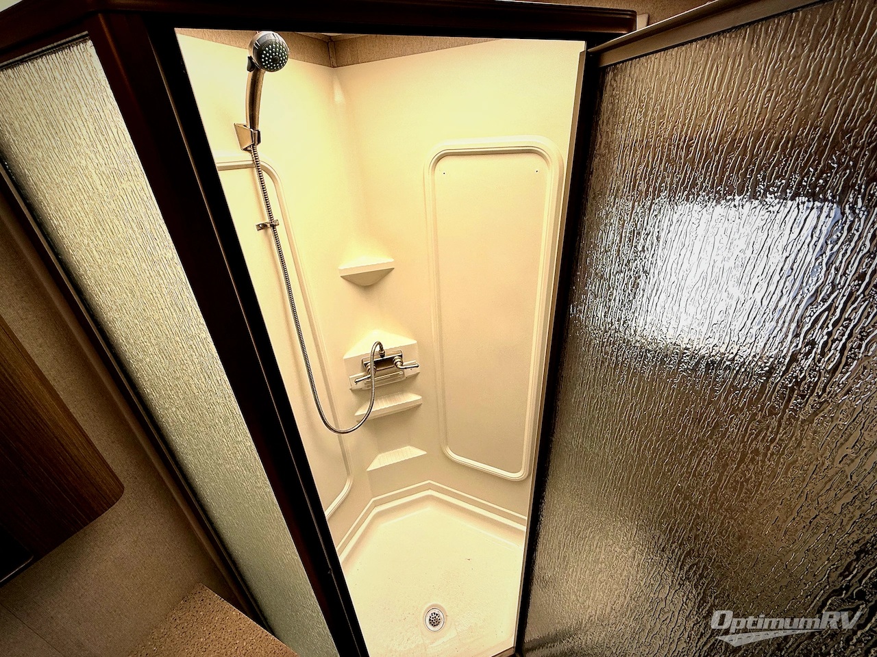 2015 Renegade Village 25RBS Photo 19