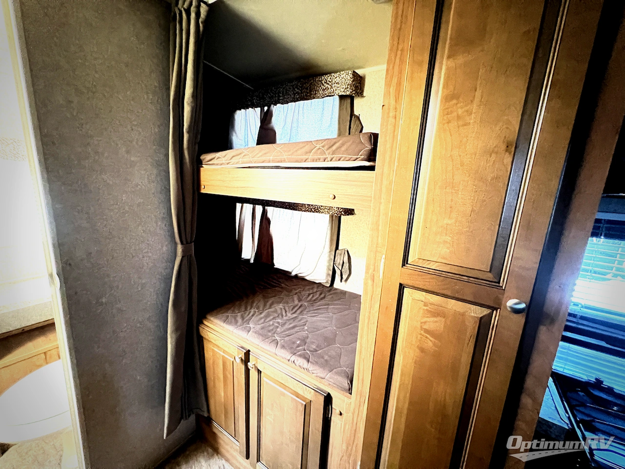 2016 Forest River Rockwood Mini Lite 2304 Photo 11