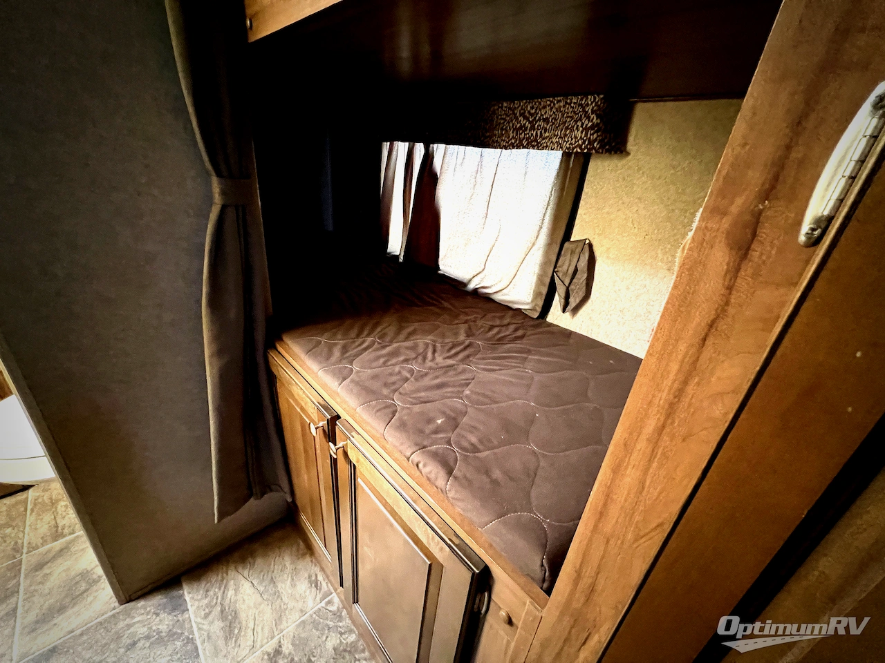 2016 Forest River Rockwood Mini Lite 2304 Photo 12