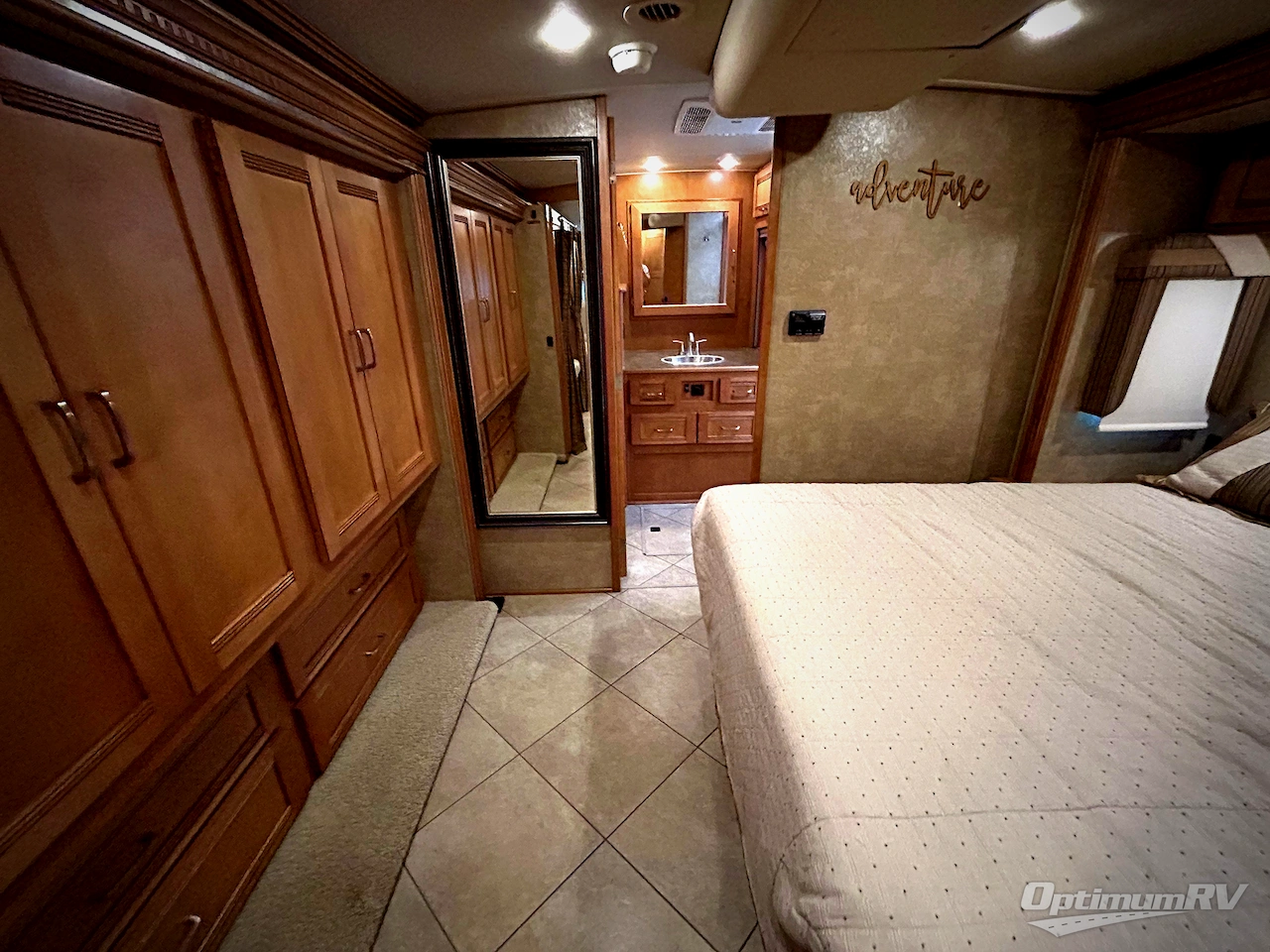 2016 Winnebago Forza 38R Photo 16