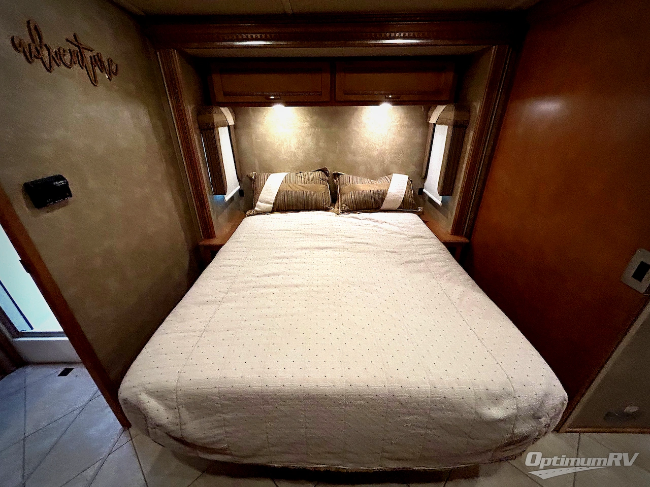 2016 Winnebago Forza 38R Photo 17