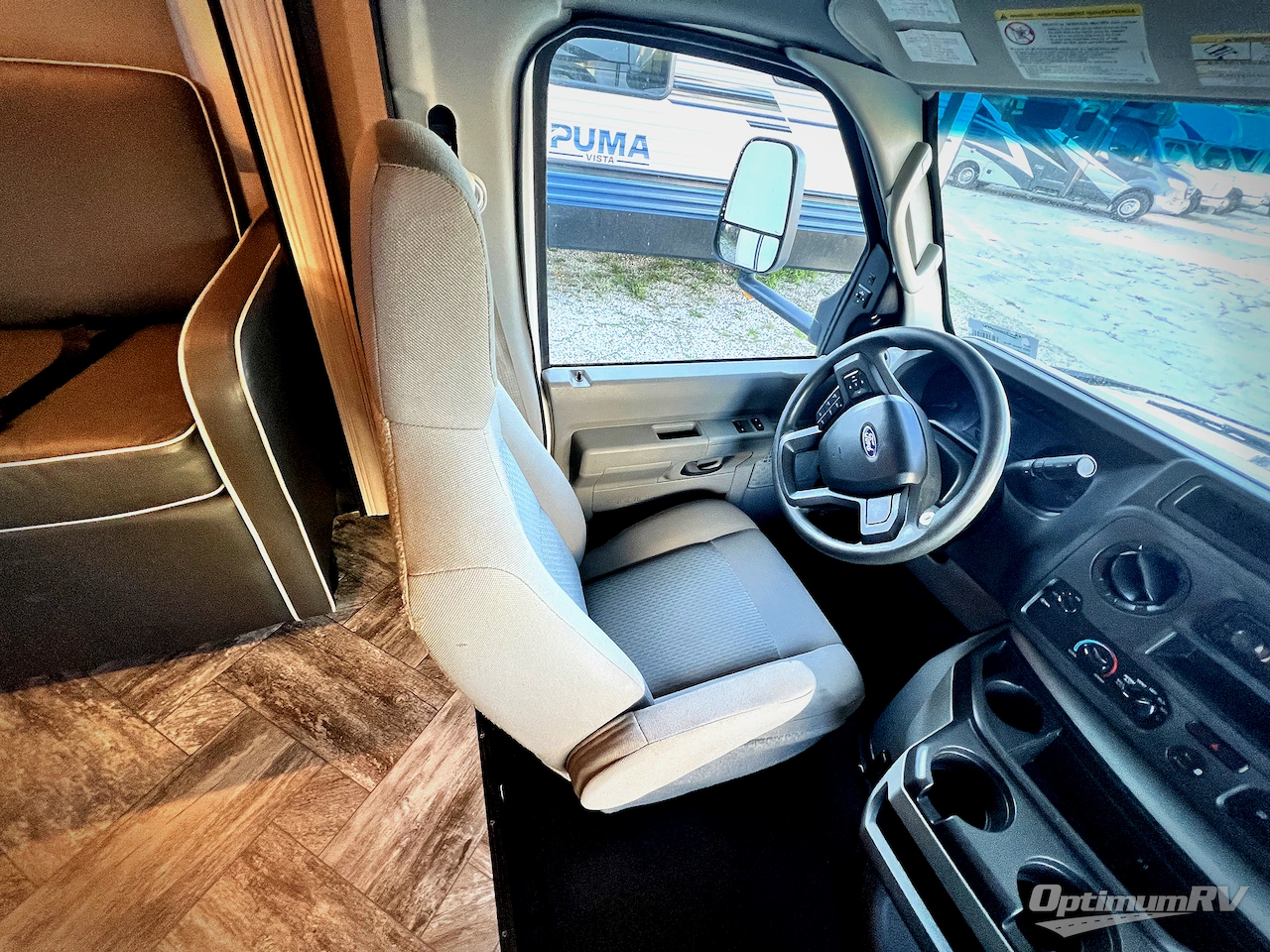 2023 Forest River Sunseeker LE 3250DSLE Ford Photo 6