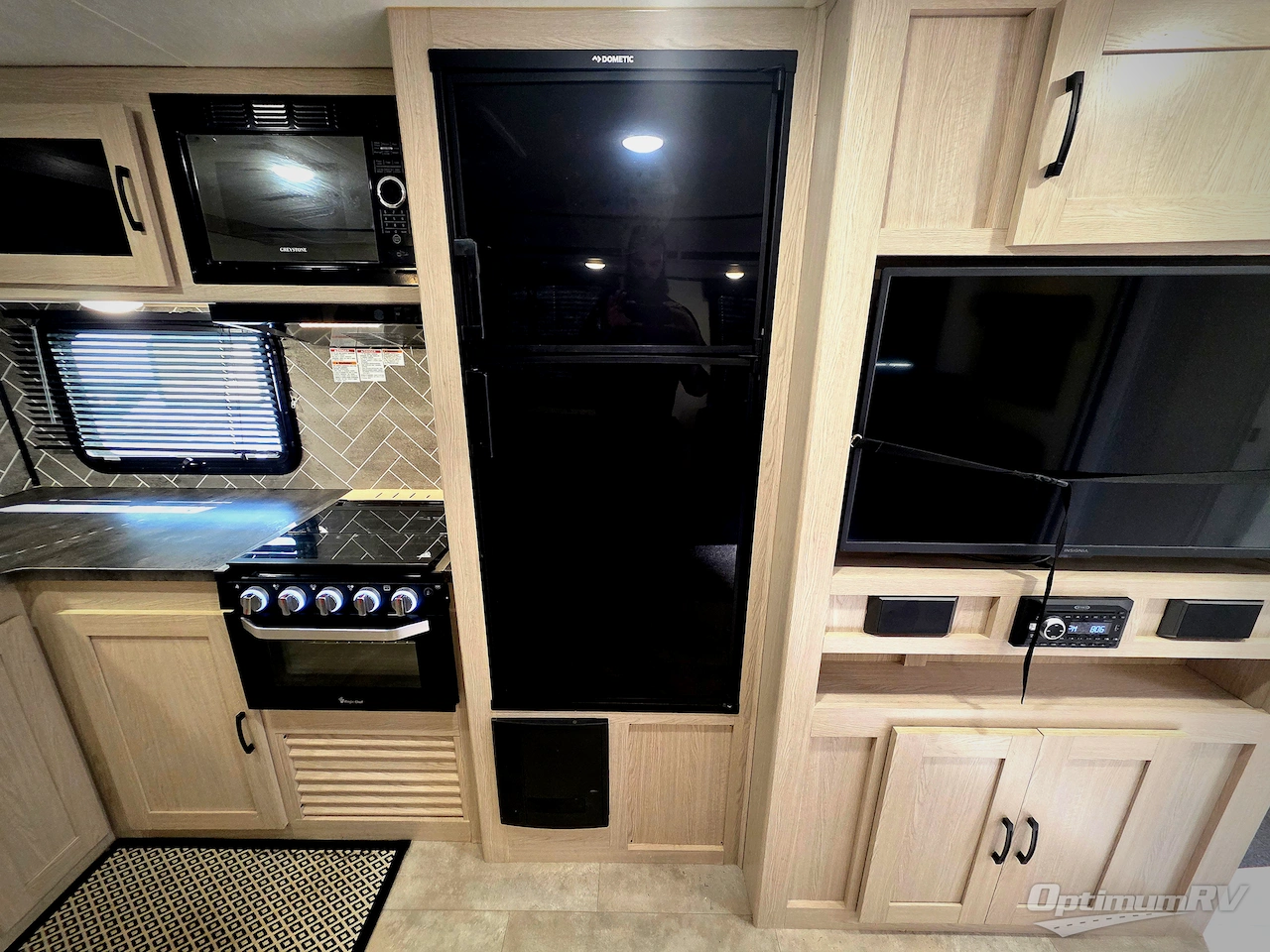 2021 Coachmen Apex Ultra-Lite 265RBSS Photo 10