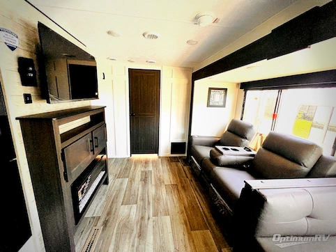 2025 Venture Stratus SR261VRB RV Photo 2
