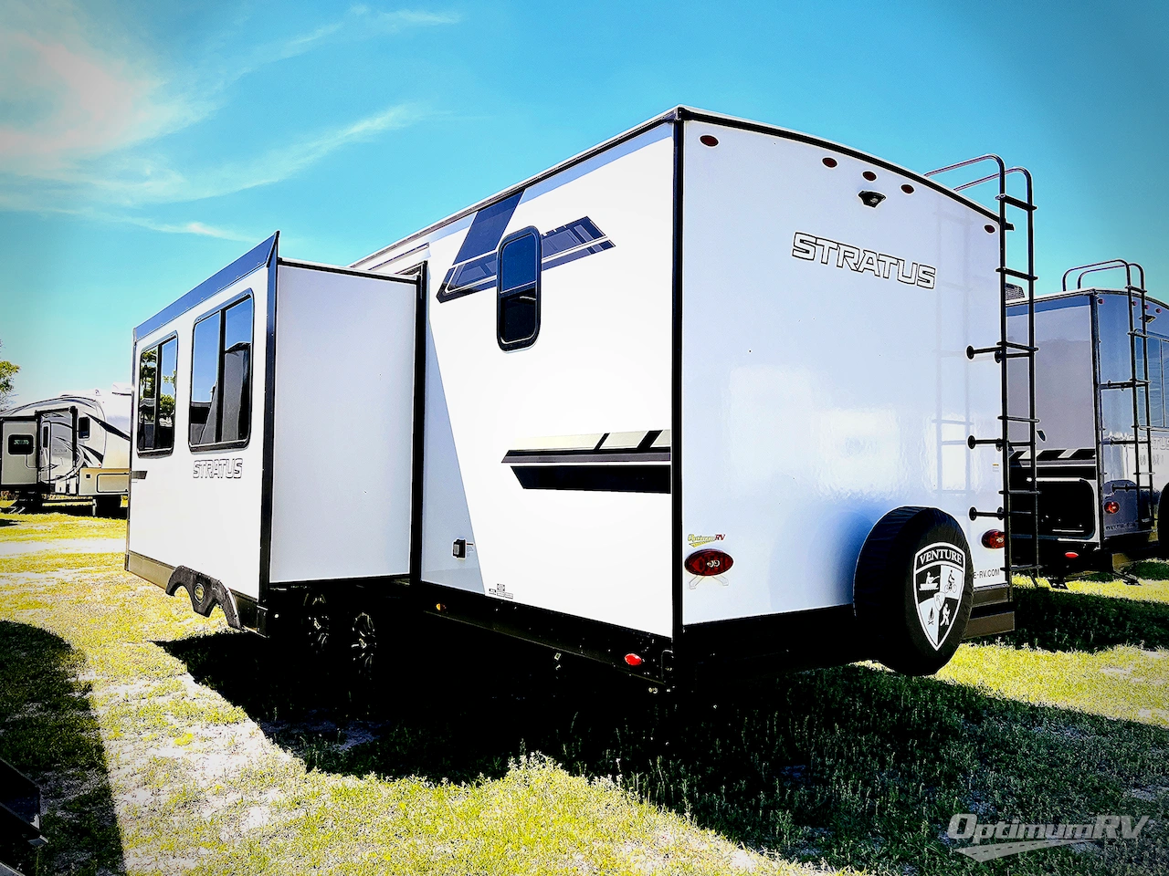 2025 Venture Stratus SR261VRB Photo 2