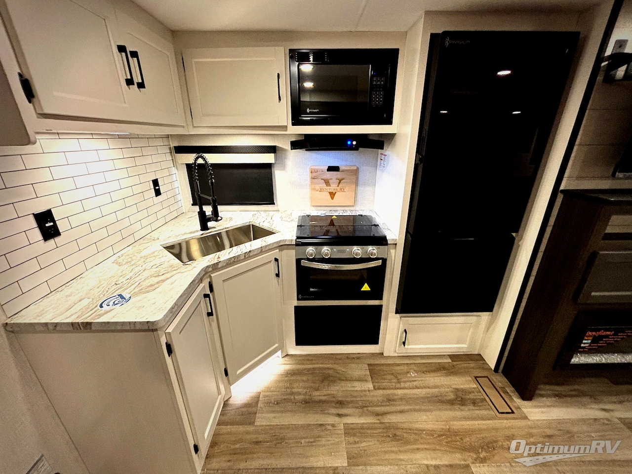 2026 Venture Stratus SR281VBH Photo 7