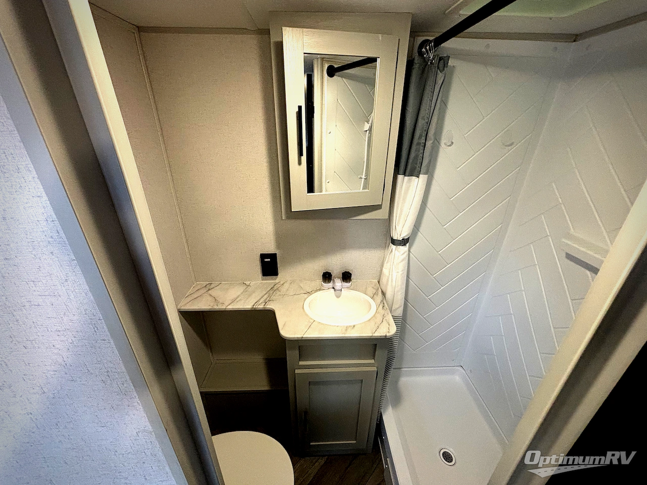 2022 Forest River Salem FSX 170SSX Photo 8