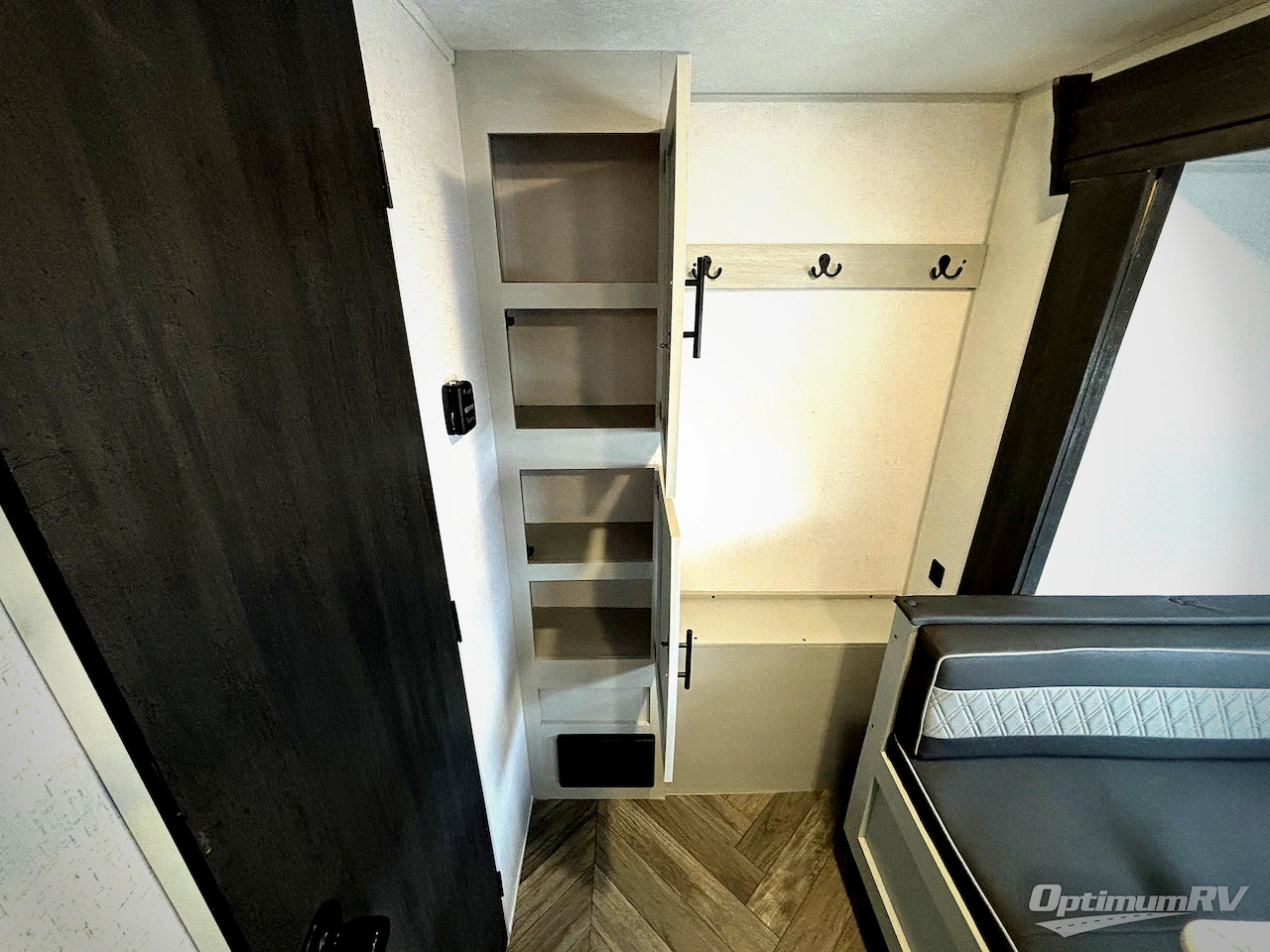 2022 Forest River Salem FSX 170SSX Photo 9