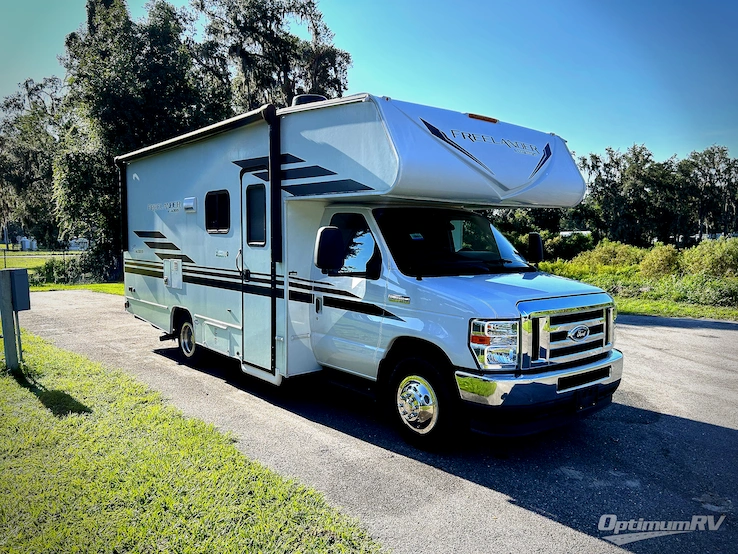 2022 Coachmen Freelander 22XG Ford 350 RV Photo 1