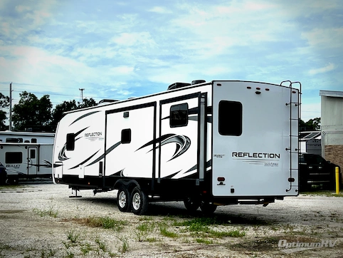 2022 Grand Design Reflection 312BHTS RV Photo 3