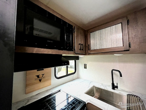 2023 Venture Sonic SN241VFL RV Photo 3