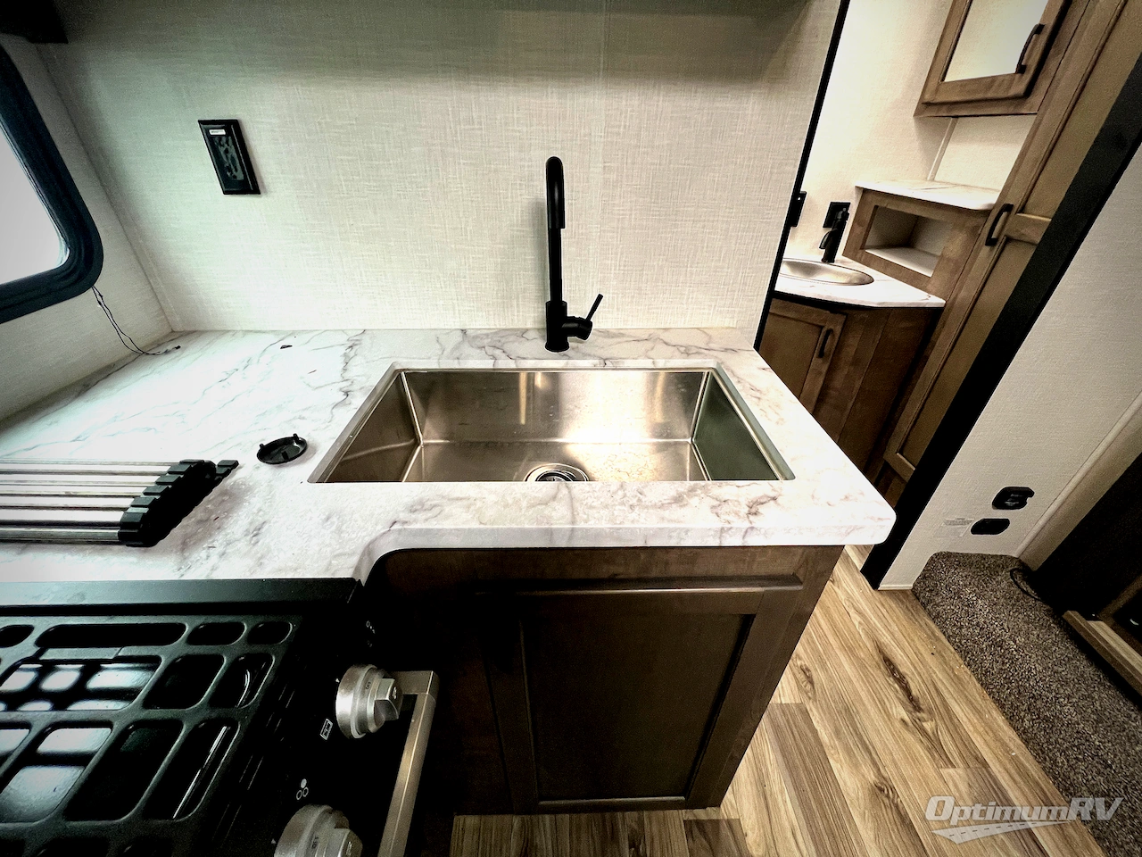 2023 Venture Sonic SN241VFL Photo 10