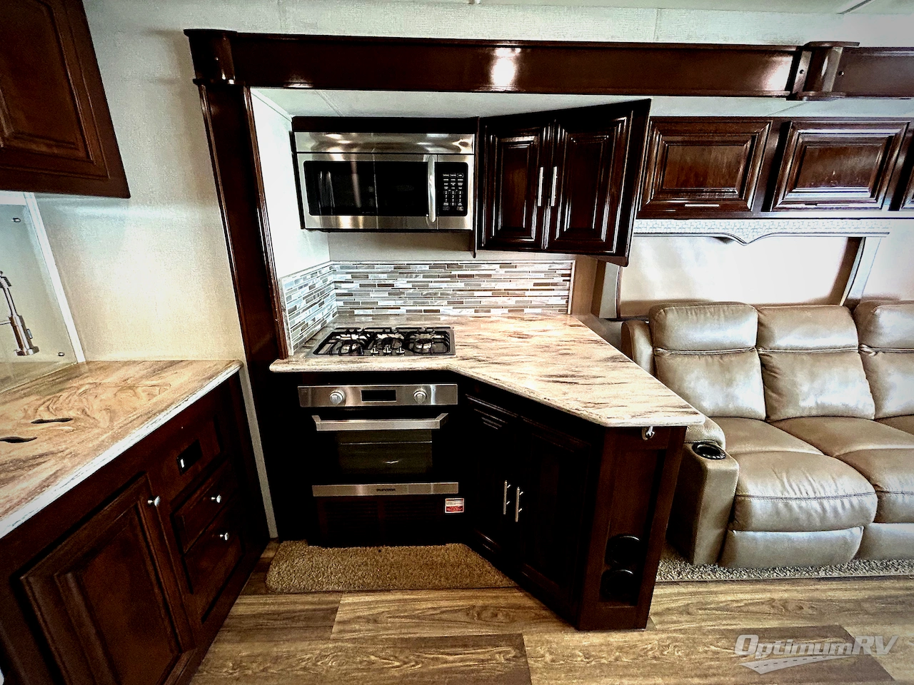 2020 Forest River Georgetown XL 378TS Photo 13