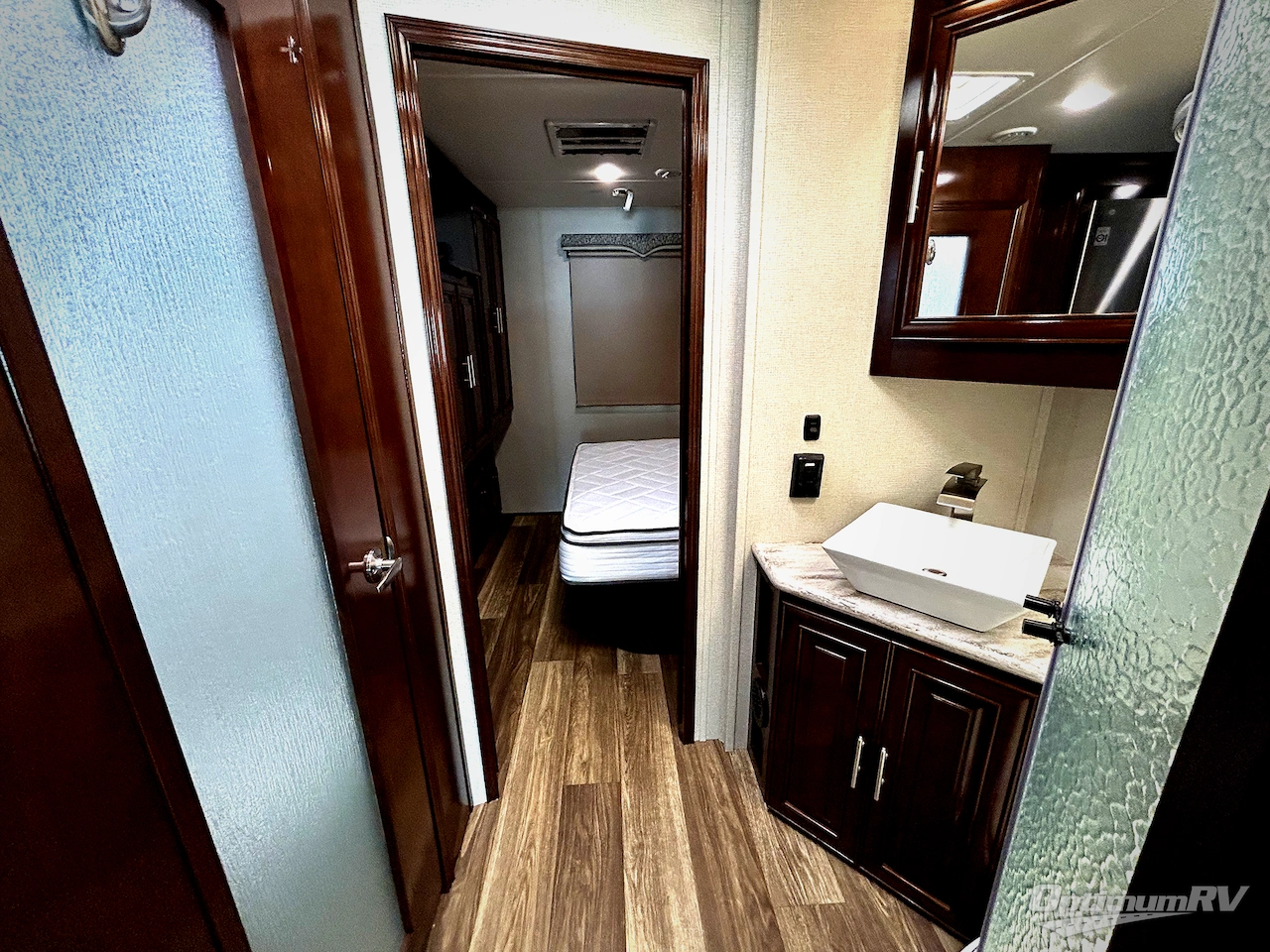 2020 Forest River Georgetown XL 378TS Photo 16
