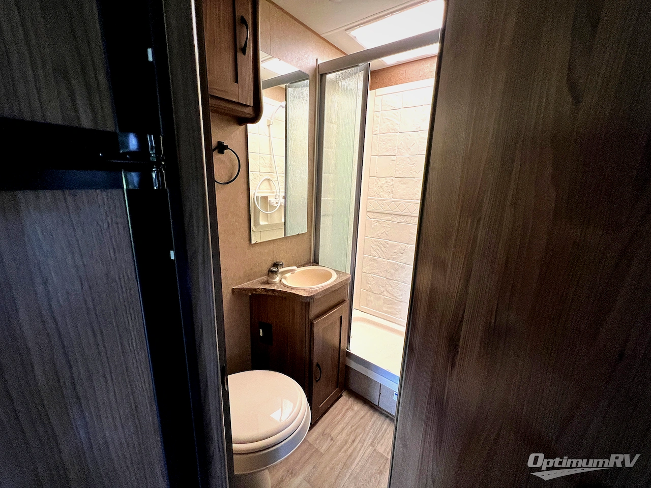2016 Coachmen Prism 2200 LE Photo 16
