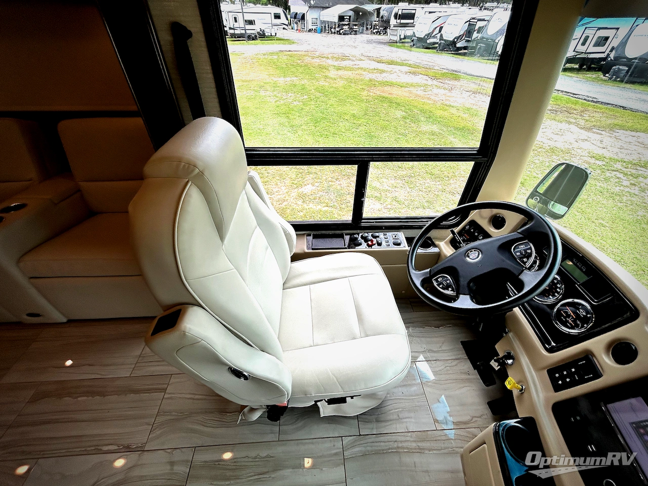 2020 Jayco Embark 37K Photo 7