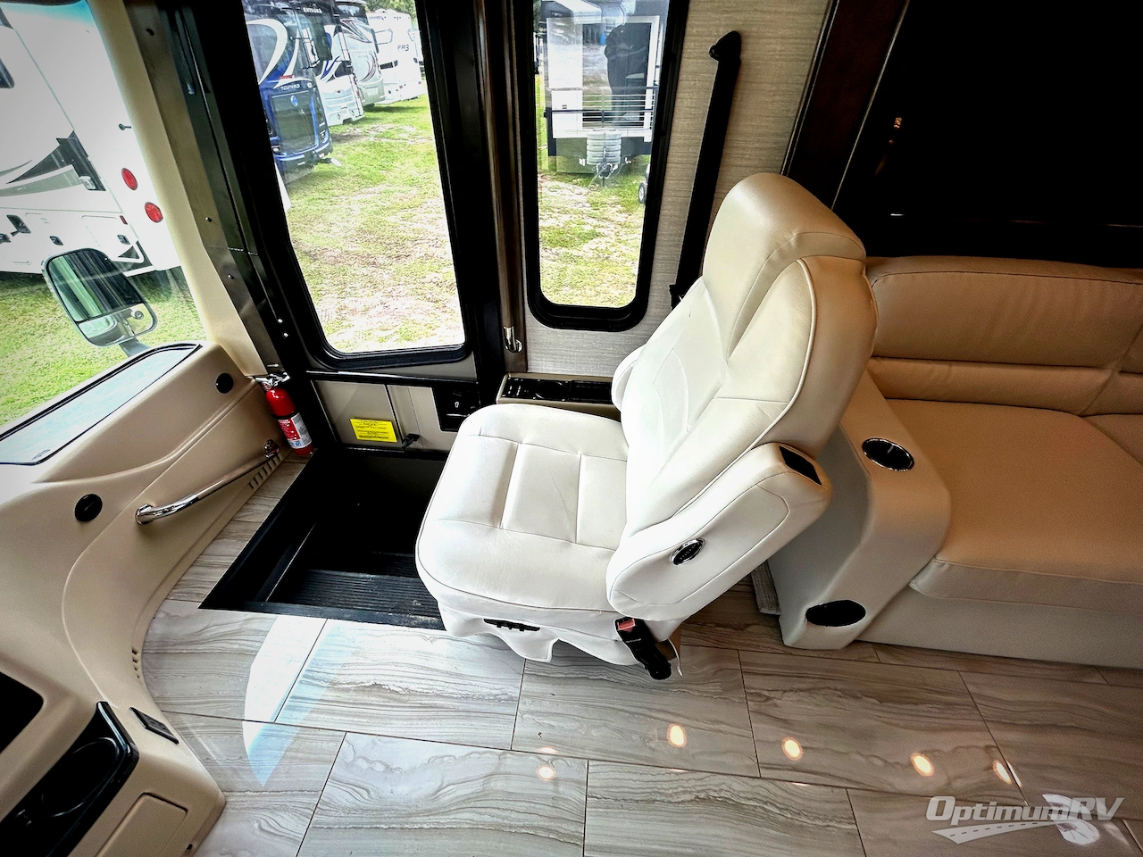 2020 Jayco Embark 37K Photo 9