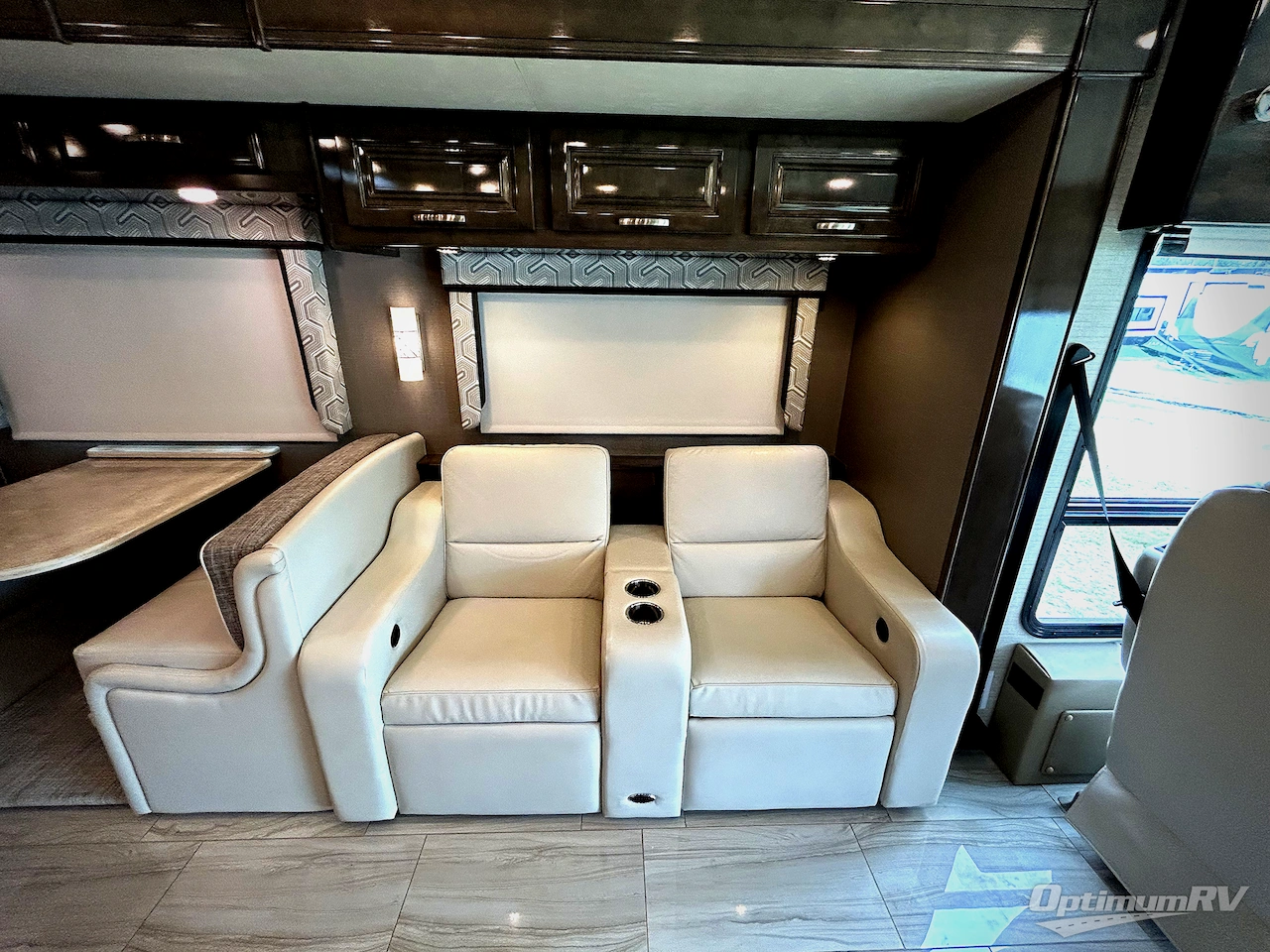 2020 Jayco Embark 37K Photo 13
