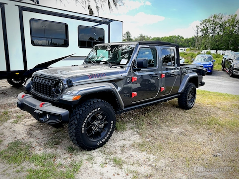 2024 Jeep Gladiator Willy's Edition RV Photo 2