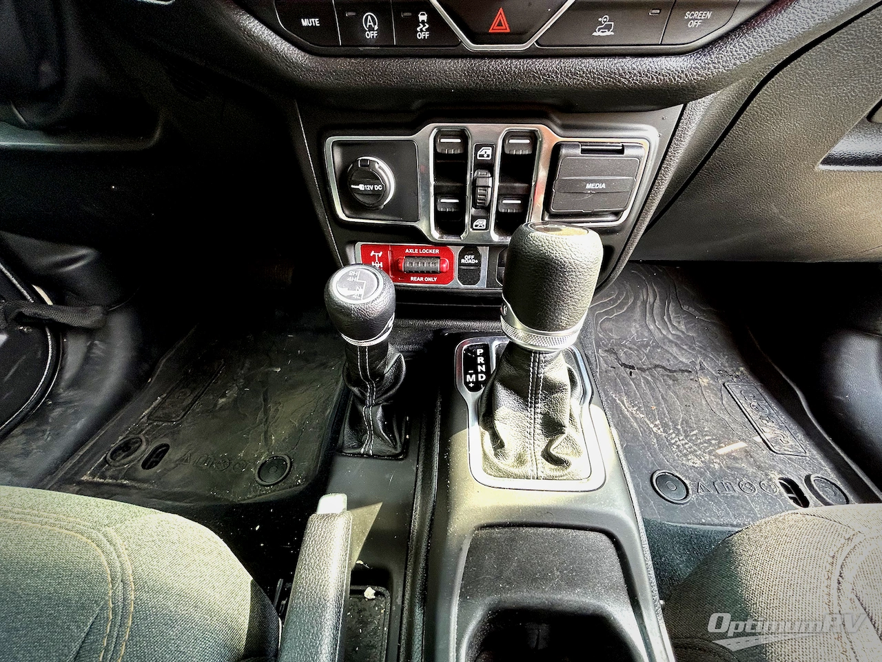 2024 Jeep Gladiator Willy's Edition Photo 8