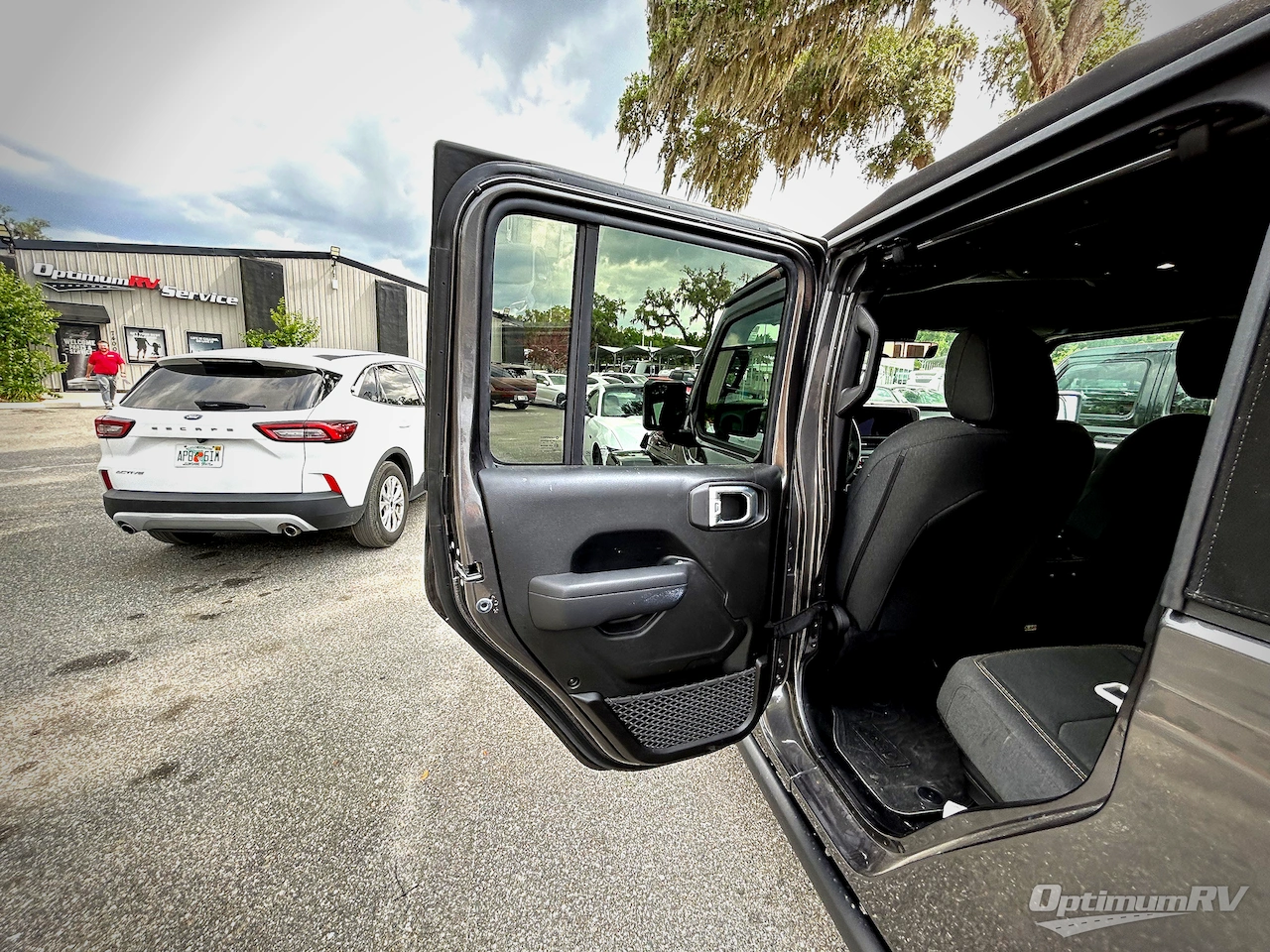 2024 Jeep Gladiator Willy's Edition Photo 9