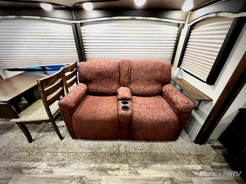 2018 Keystone Cougar Half-Ton Series 32RLI RV Photo 3