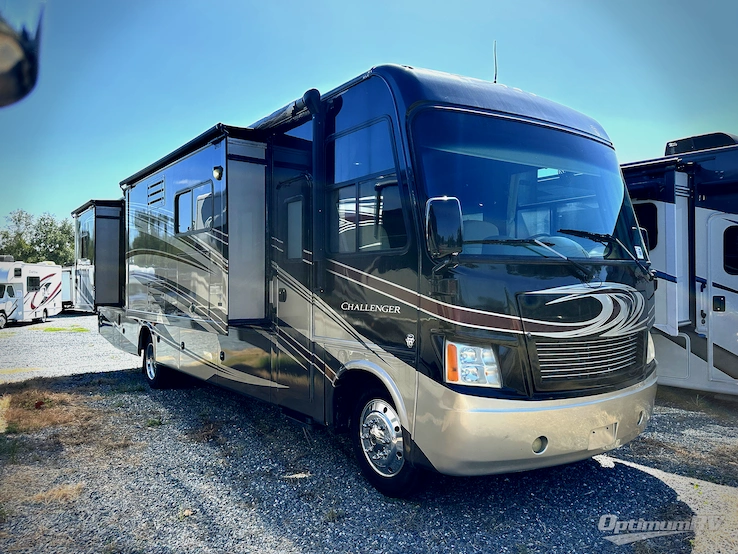 2014 Thor Challenger 37GT RV Photo 1