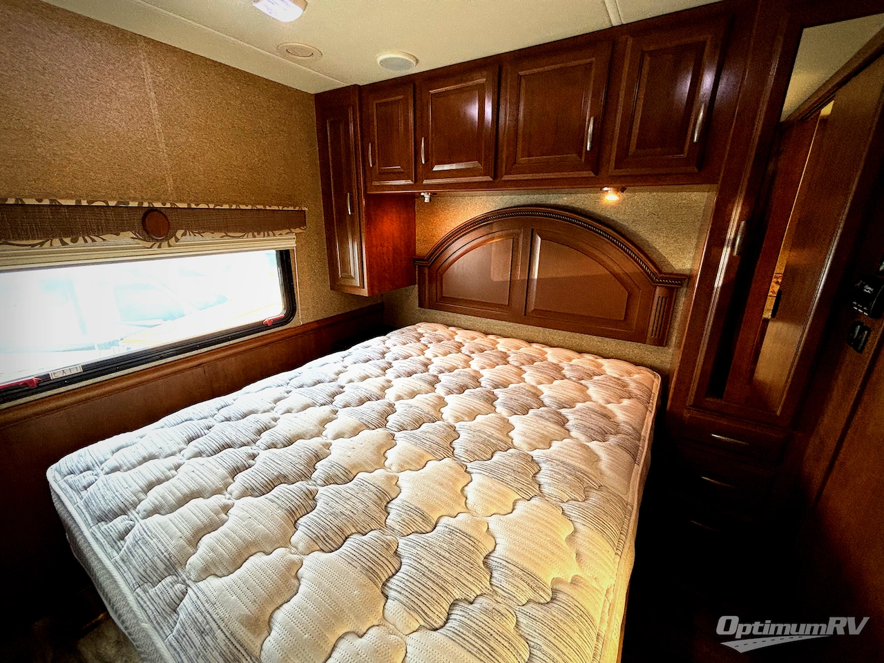 2014 Thor Challenger 37GT Photo 15