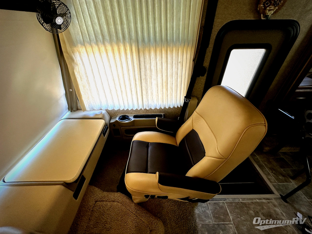 2014 Thor Challenger 37GT Photo 4