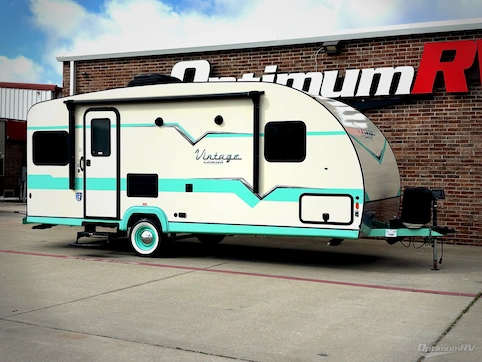 Used 2020 Gulf Stream Vintage Cruiser 19ERD Featured Photo