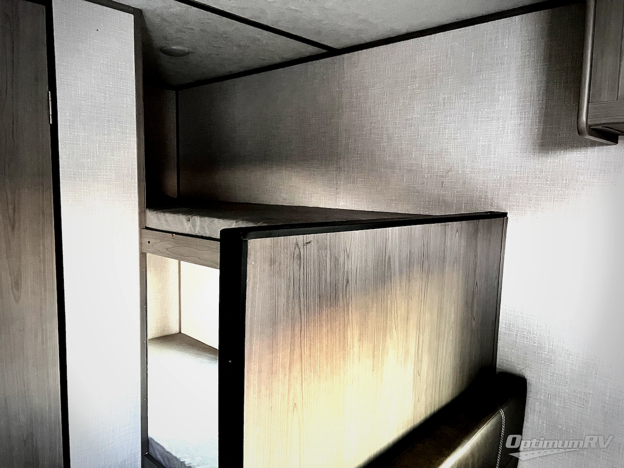 2023 Dutchmen Coleman 17B Photo 13