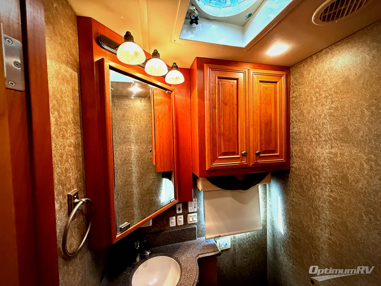 2013 Newmar Dutch Star 4318 Photo 18