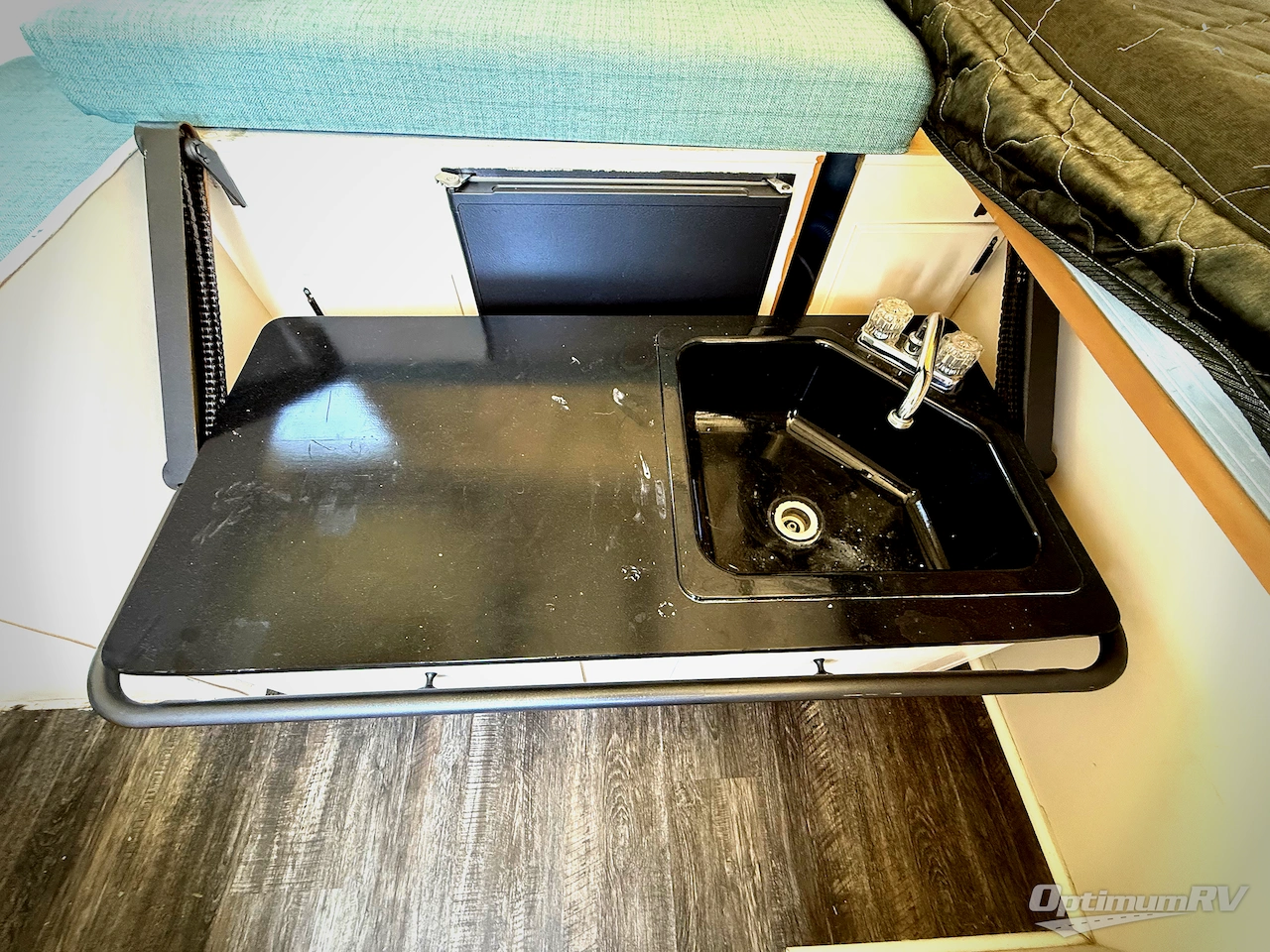 2007 Fleetwood Cheyenne 4196 Photo 4