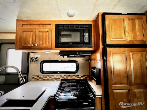 2019 Forest River Flagstaff Classic Super Lite 832BHDS RV Photo 3