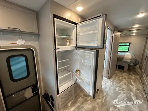 2022 Four Winds WINDSPORT 34J RV Photo 3