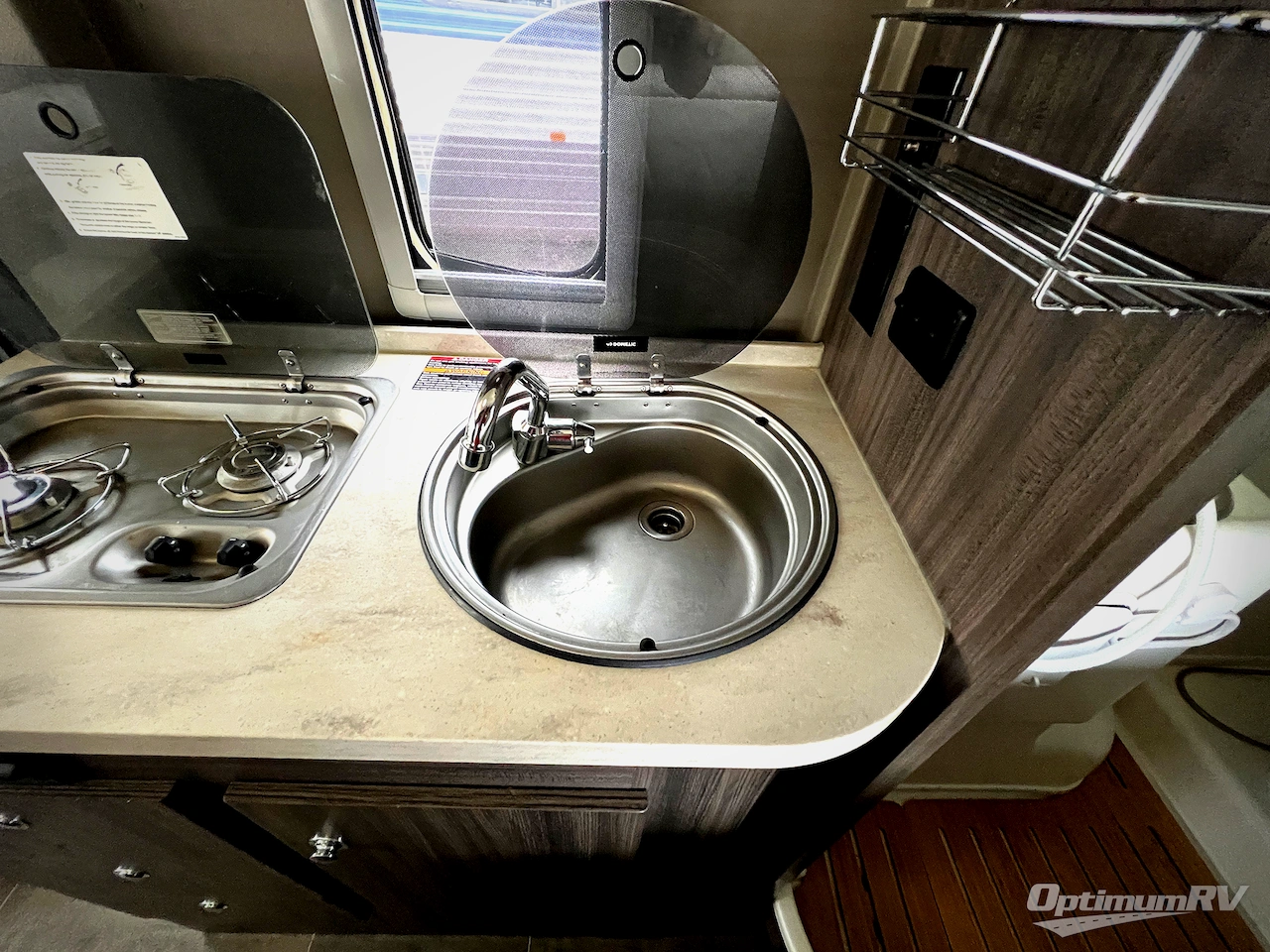 2019 Winnebago Travato 59GL Photo 18