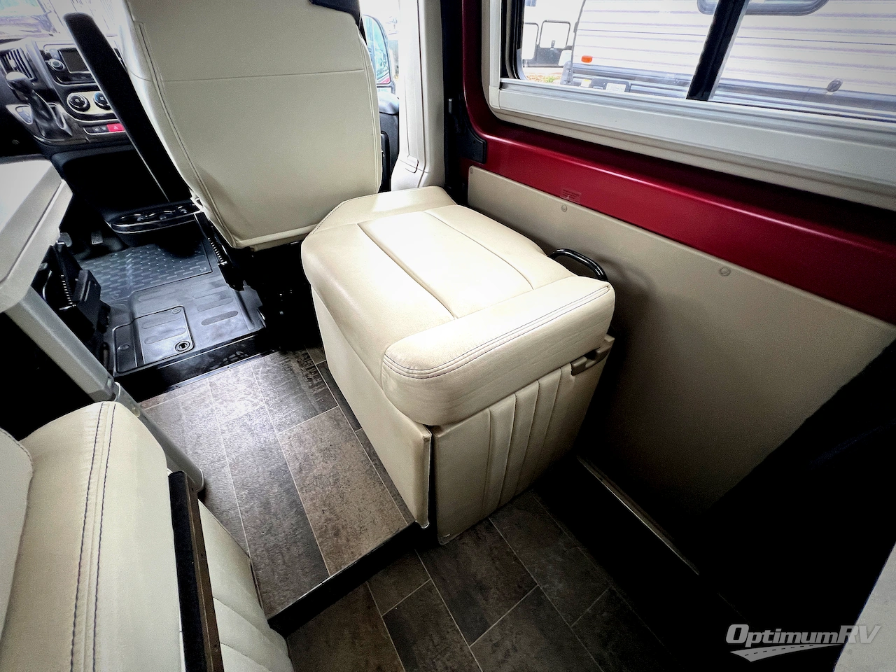 2019 Winnebago Travato 59GL Photo 20
