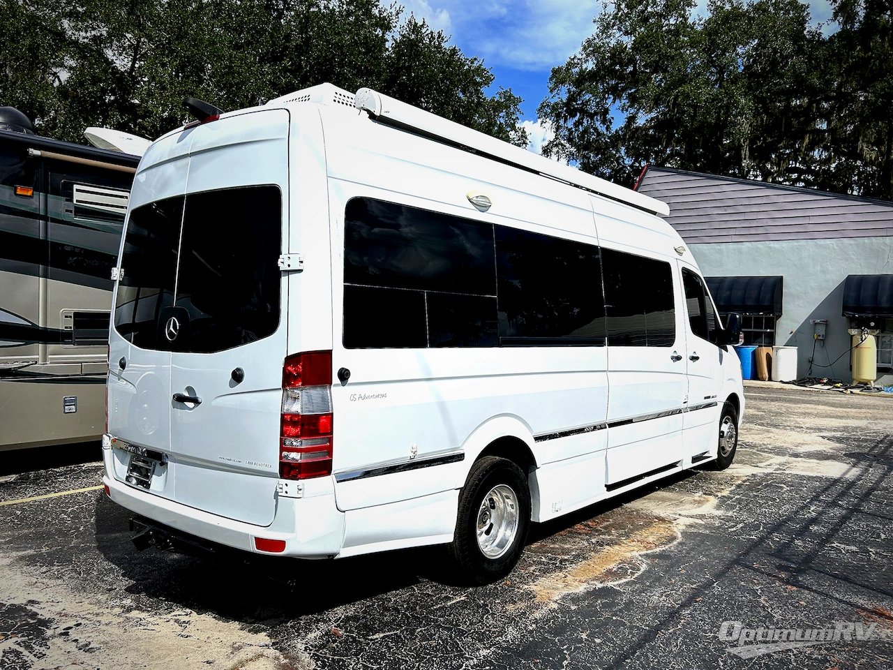 2017 Roadtrek Adventurous RS Photo 2