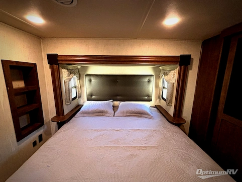 2019 Forest River Sandpiper 372LOK RV Photo 2